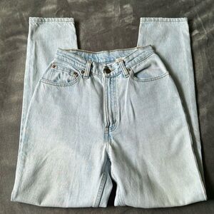 Vintage Levi’s 512 mom jeans